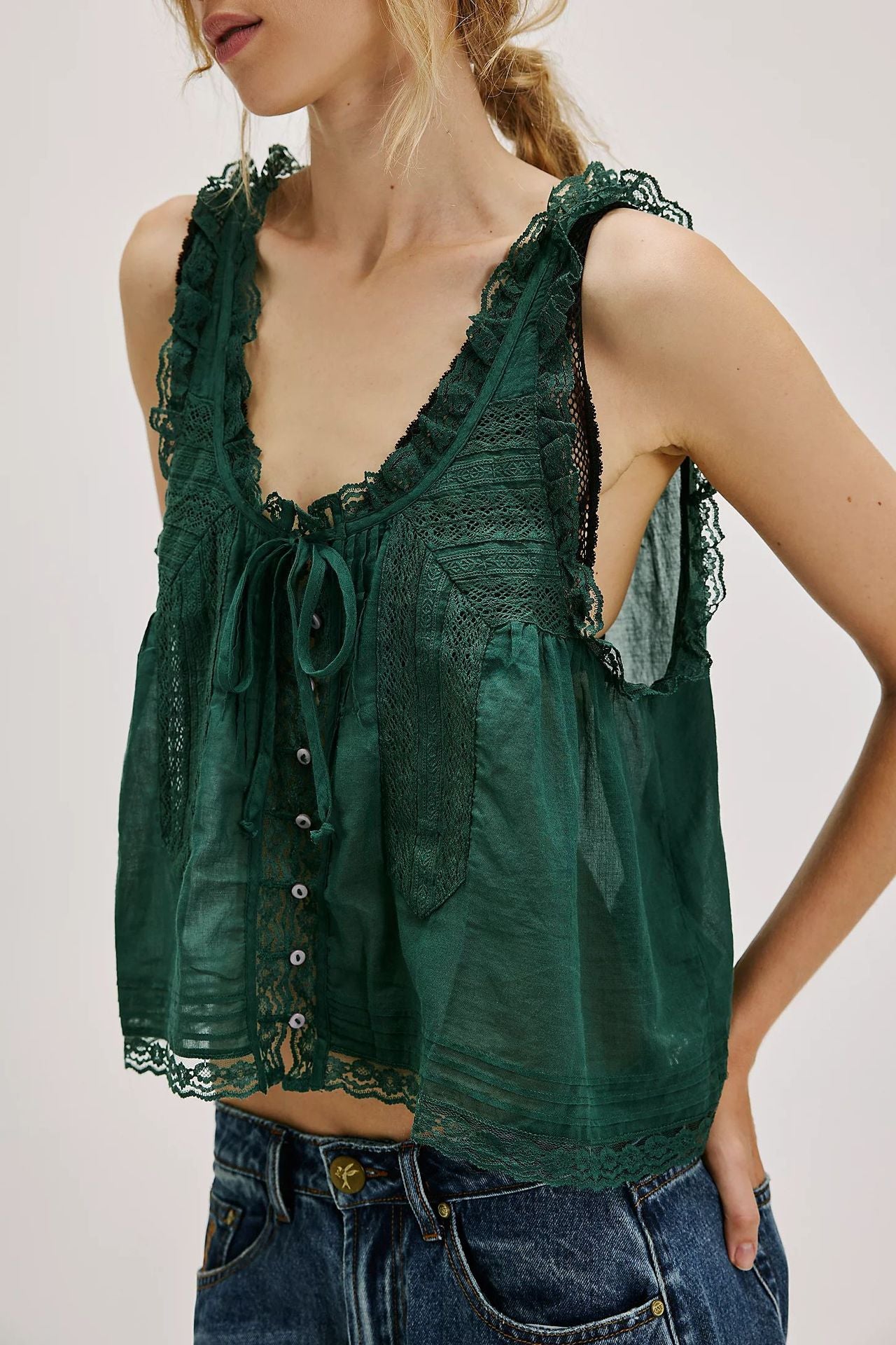Women's Solid Color Lace Stitching Sweet Slim Tops