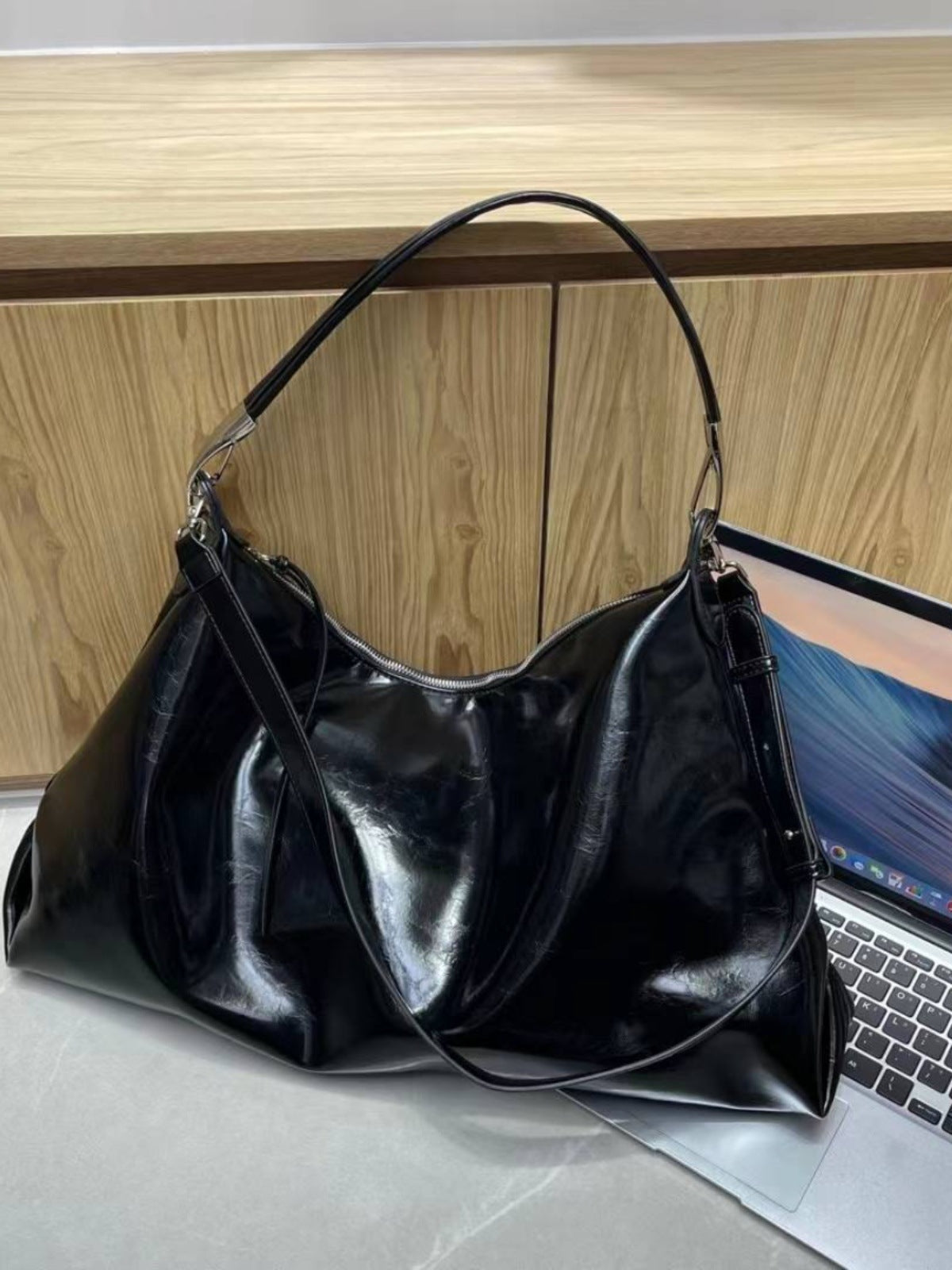 Women's Oil Wax Leather Western Style Versatile Handbags