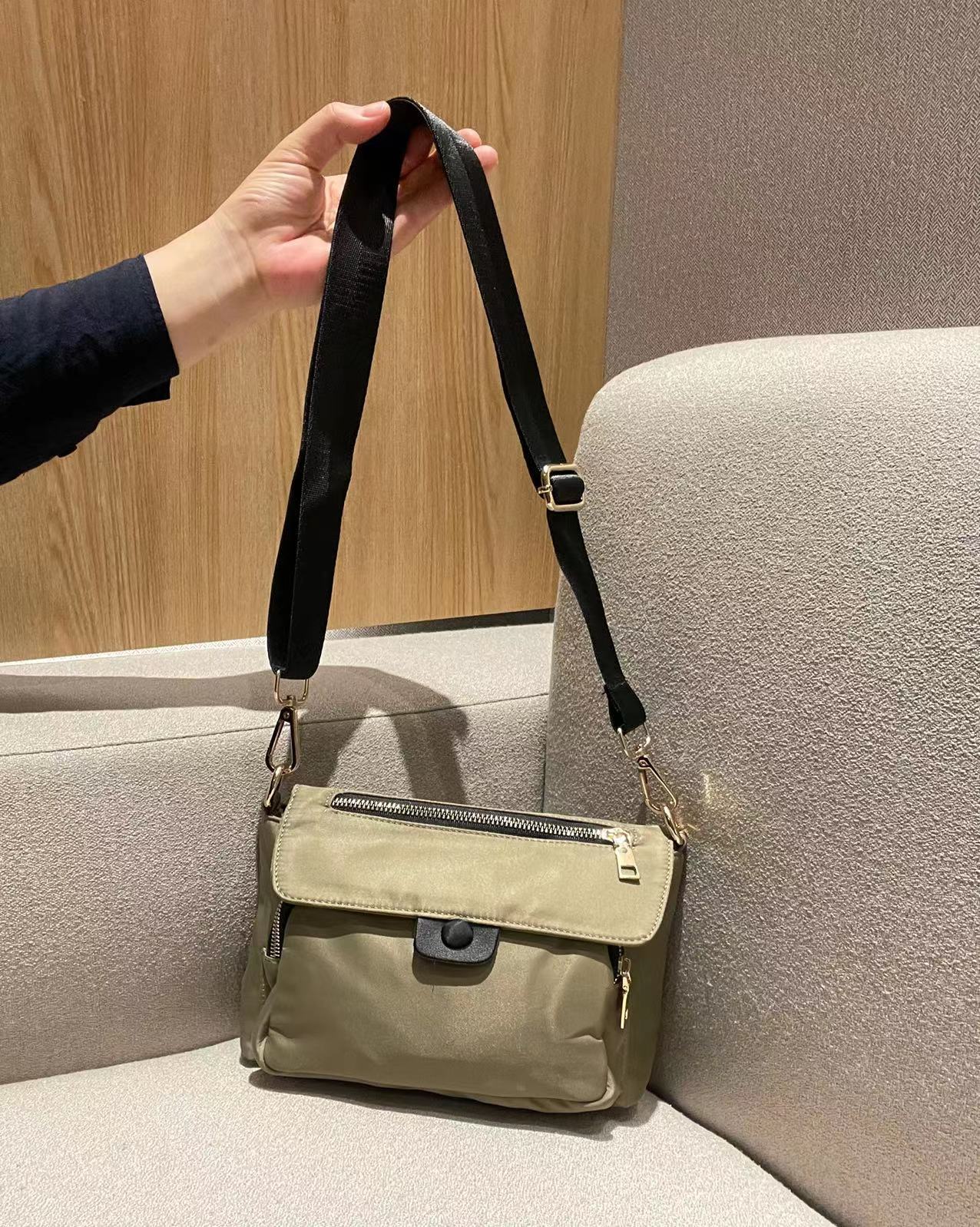 Women's Simple Flap Waterproof Nylon Oxford Cloth Crossbody Bags