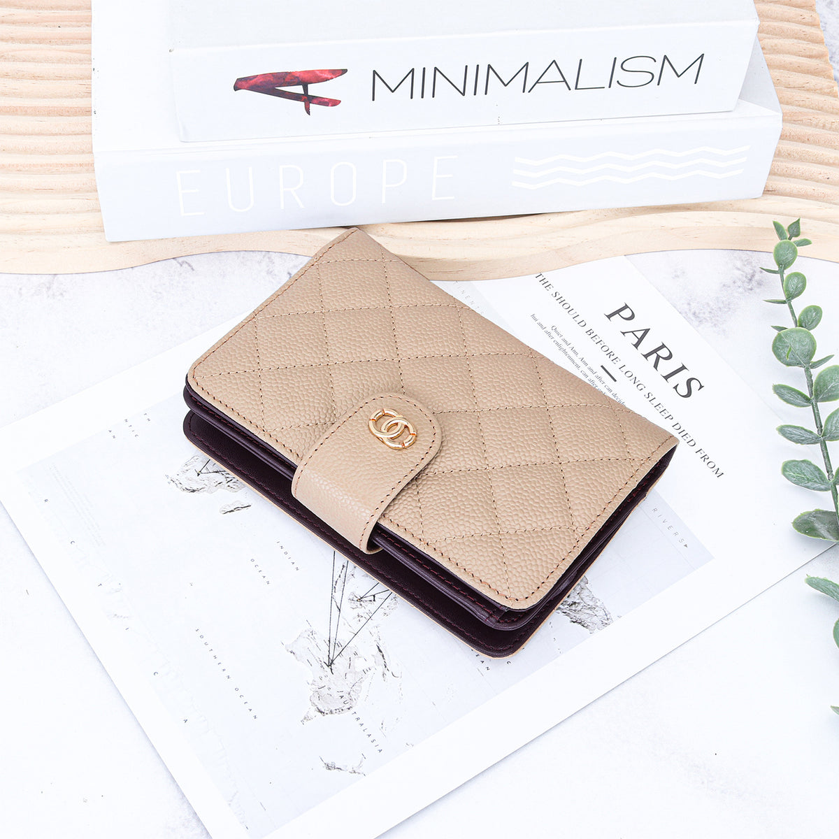 Women's Short Folding First Layer Cowhide Caviar Classic Style Multiple Ladies Wallet