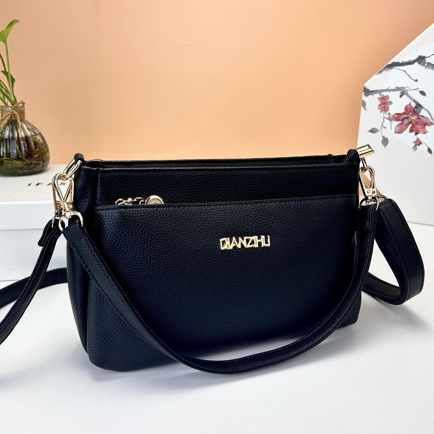 Women's Trendy Commuter Printed Mobile Change Handbags