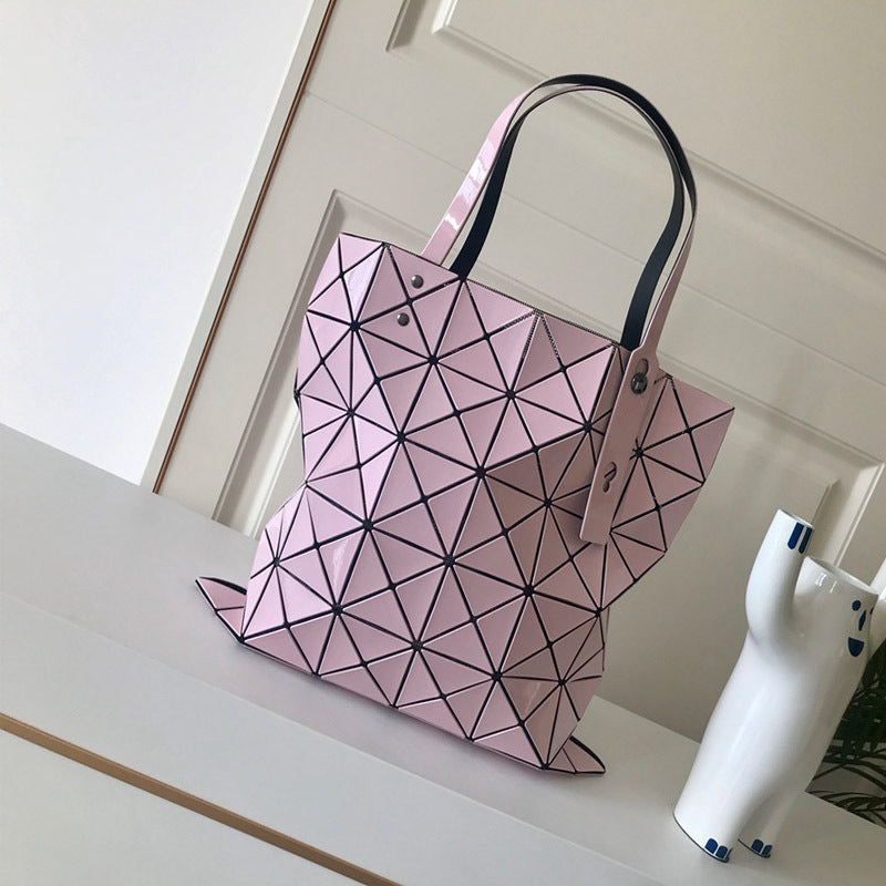 Women's Original Stitching Diamond Pattern Metal Polarized Shoulder Bags