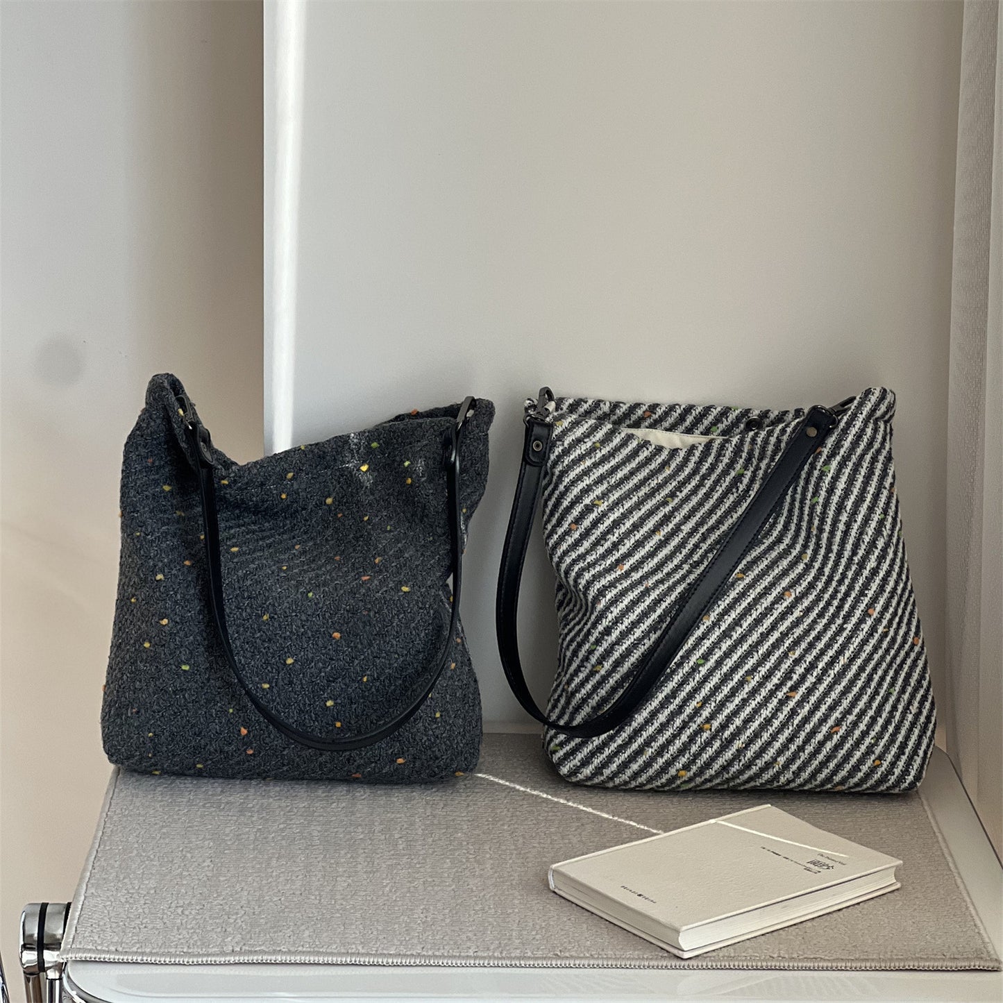 Women's Cloth Black White Gray Wool Twill Shoulder Bags