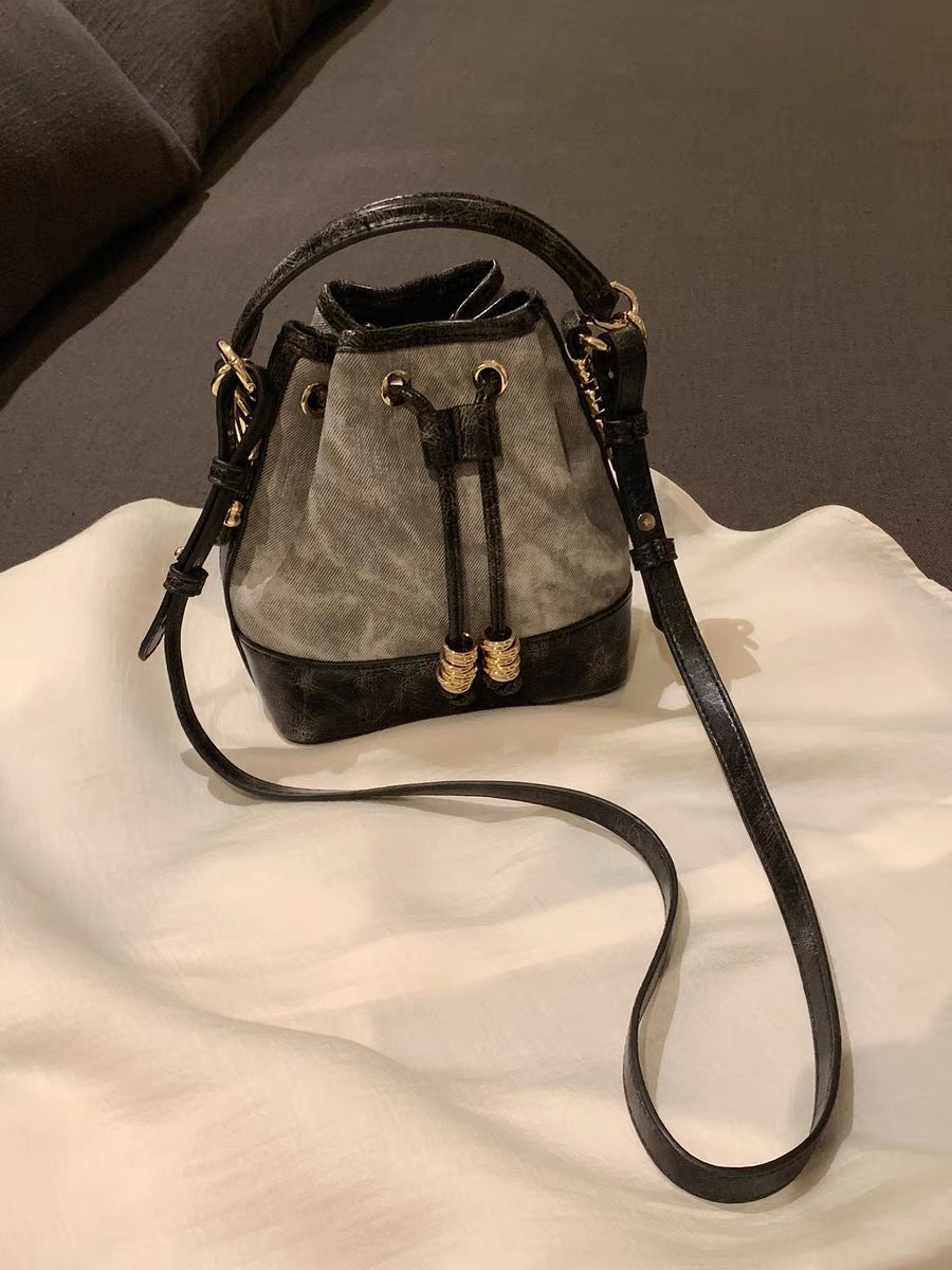 Women's Cool Oil Painting Renaissance Drawstring Bags