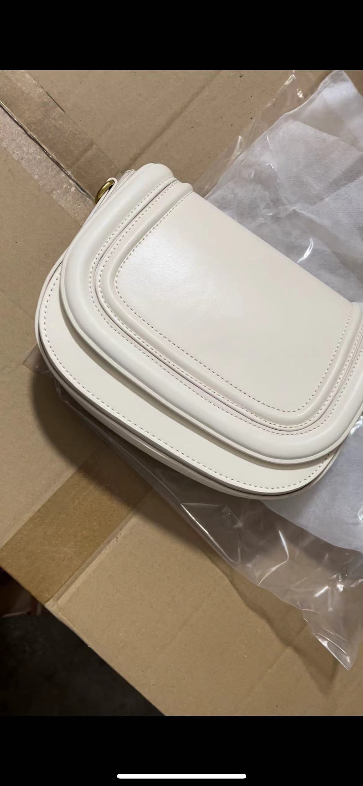 Women's Z Wide Strap Underarm Saddle Shoulder Bags