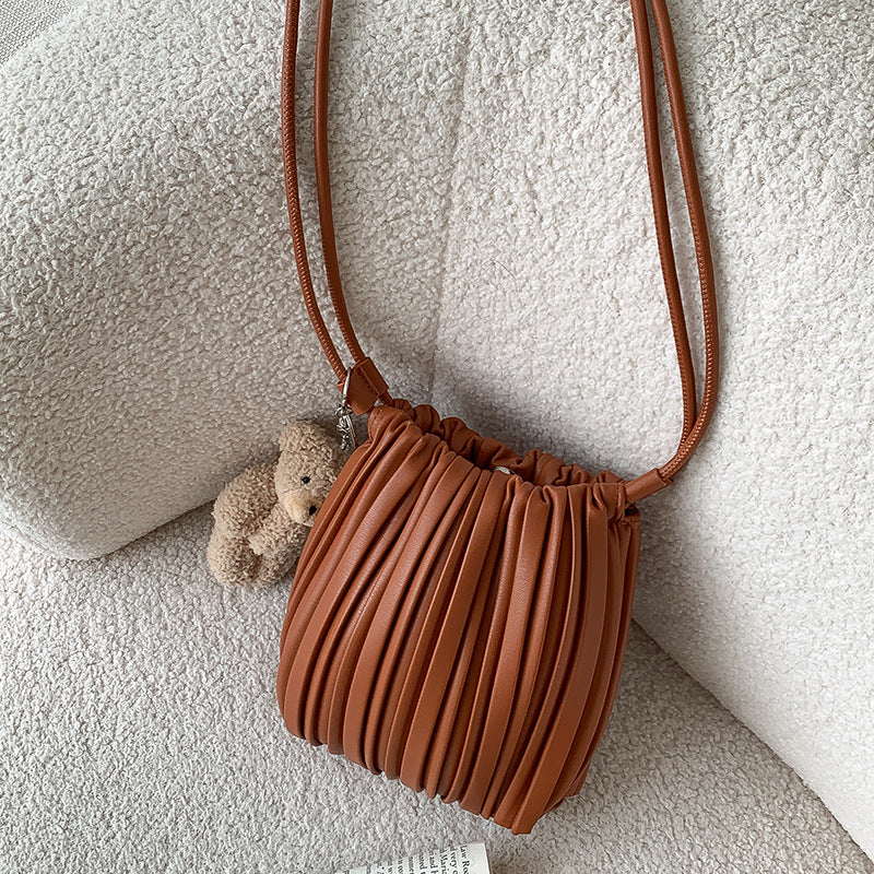 Women's Texture Korean Niche Design Mobile Magnetic Crossbody Bags