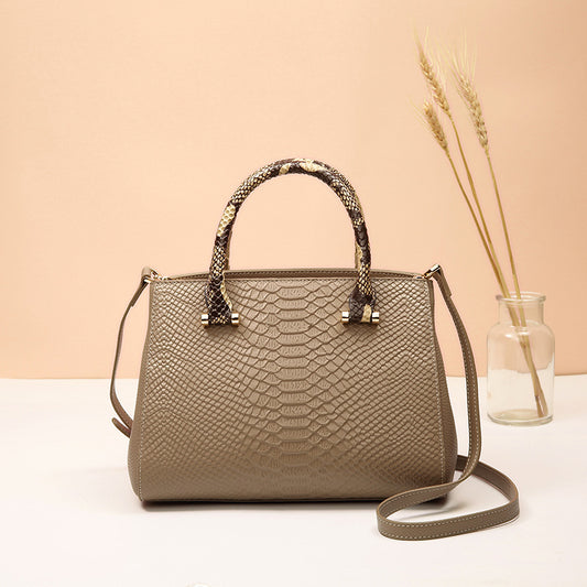 Women's Pattern Genuine Leather Hand High-grade Western Handbags