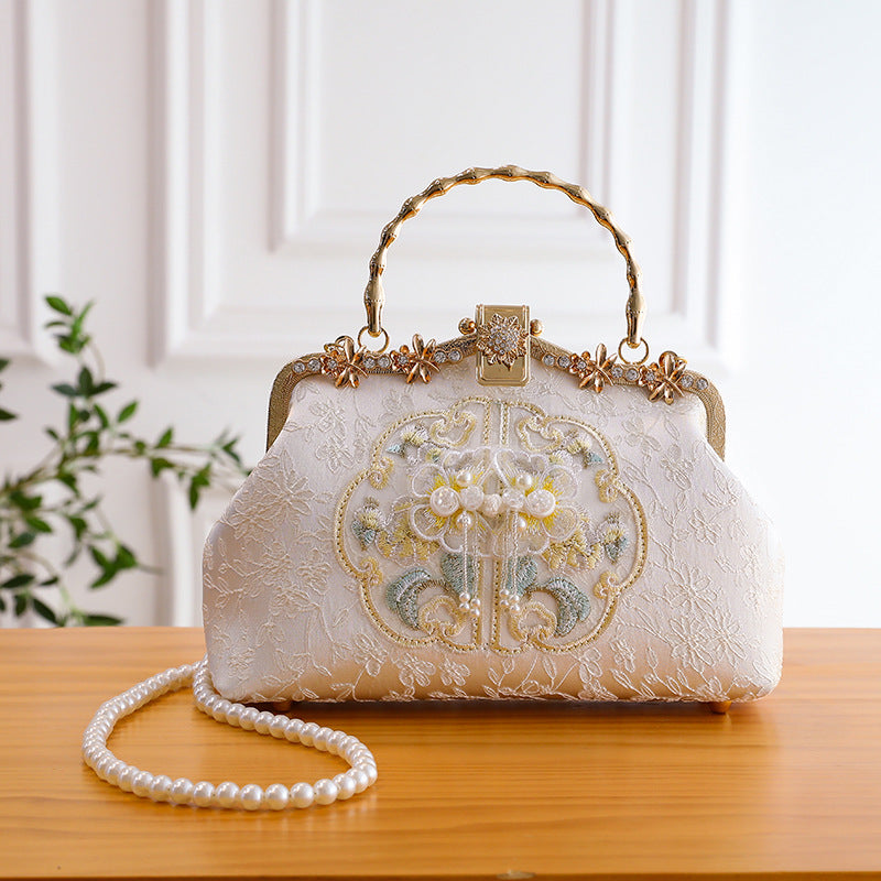 Embroidered Fashion Cheongsam Banquet Clutch Chain Handbags