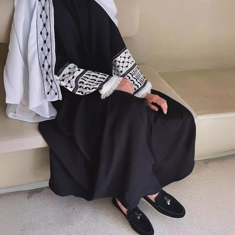 Durable Turkish Exquisite Embroidery Tassel Robe Clothing