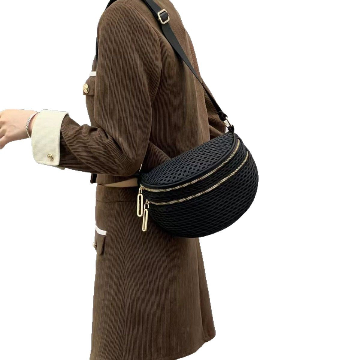 Women's Style Saddle Personality Simple Commuter Retro Bags