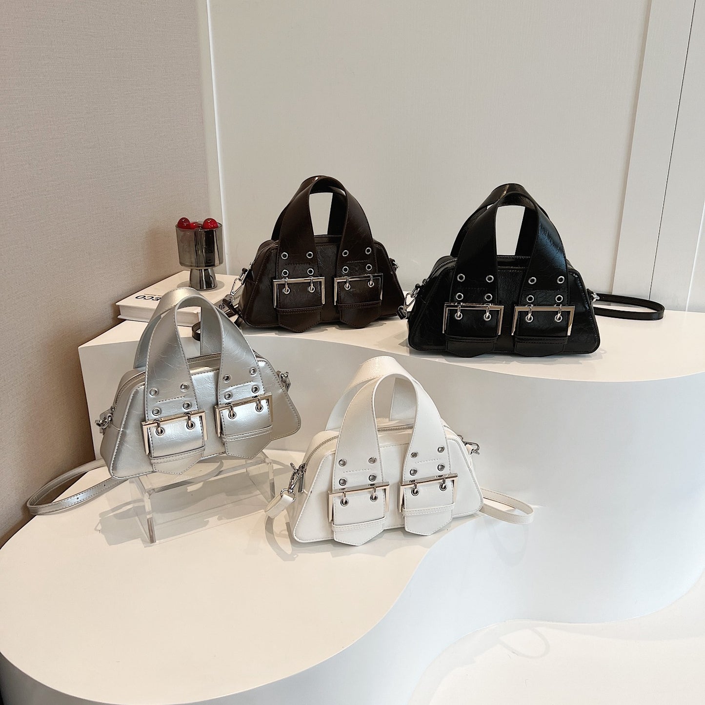 Women's Vintage Punk Style High-grade Rivet Hot Small Square Bags