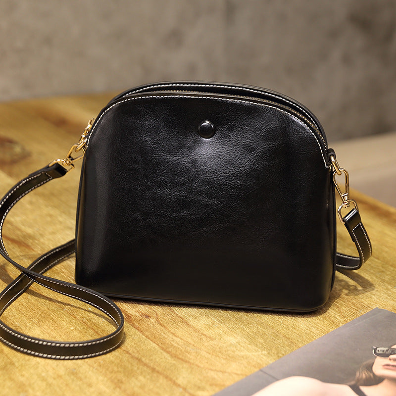 Women's Simple Texture Little Shell Large Capacity Oil Crossbody Bags