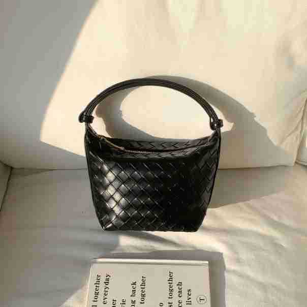 Women's Style Korean Fashion High-grade Leather Handbags