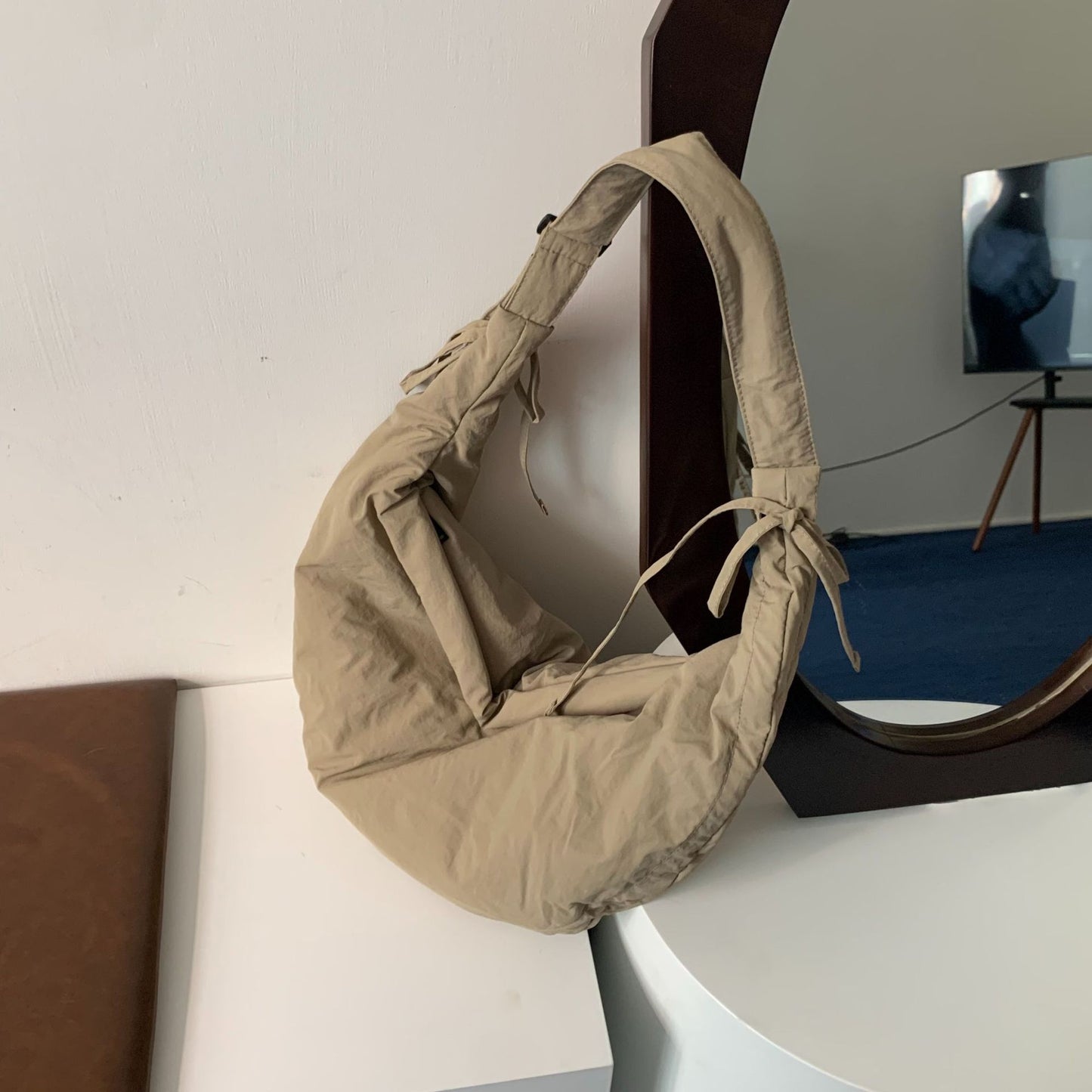 Women's Large Capacity Niche Minimalist Quilted Nylon Crossbody Bags