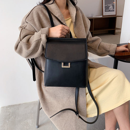 Women's Simple Mild Luxury Retro Fashion Commuter Backpacks