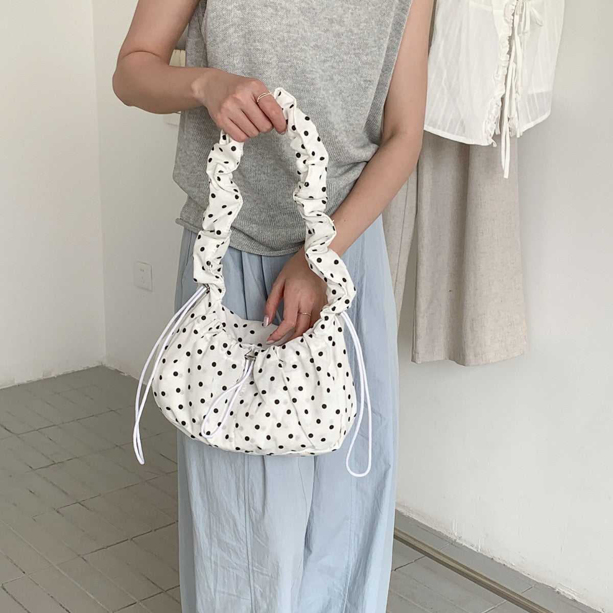 Women's Korean Style Polka Dot Fresh Drawstring Small Square Bags