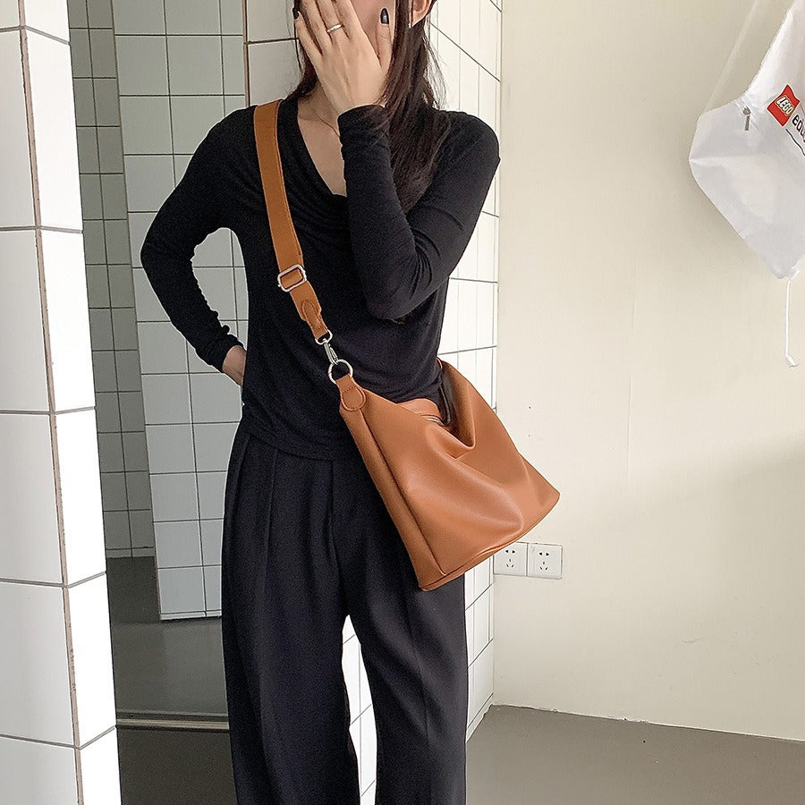 Women's Style Soft Leather Commuter Large Capacity Shoulder Bags