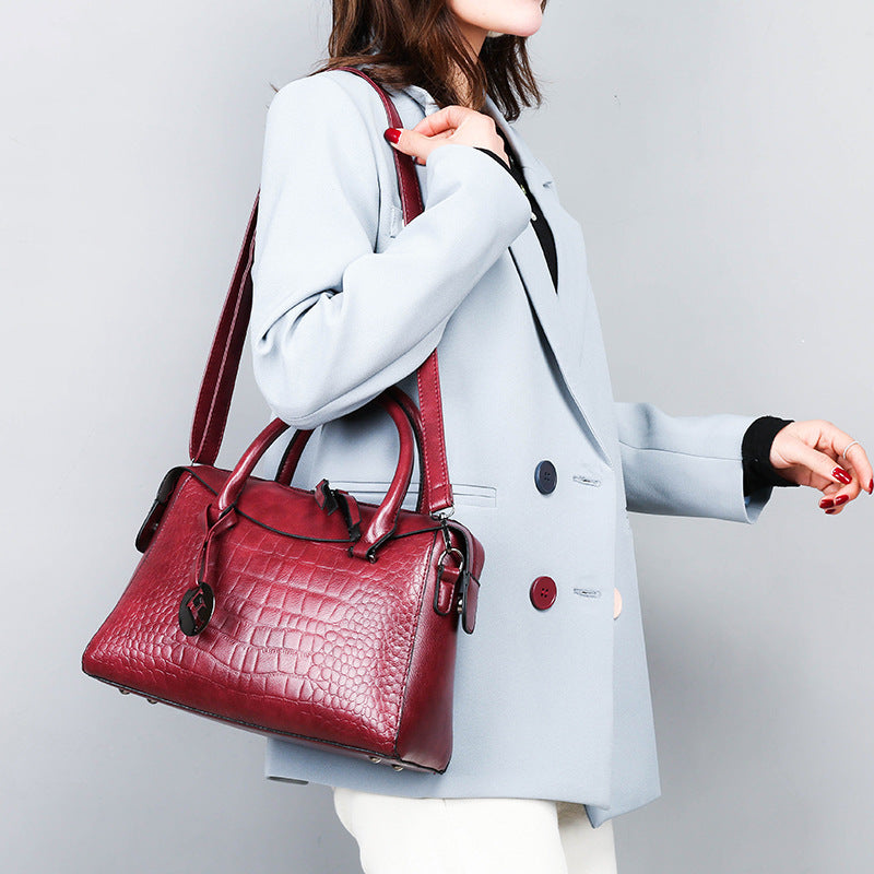 Women's Retro Stylish Good Texture Portable Alligator Shoulder Bags
