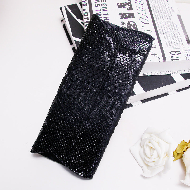 Women's Fan Embossed Snake Pattern Long Handbags