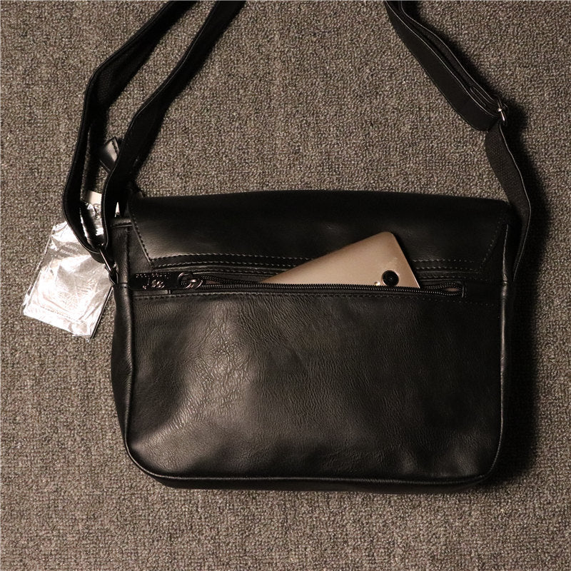 Men's Trendy Retro Simple Fashion Flip Motorcycle Men's Shoulder Bags