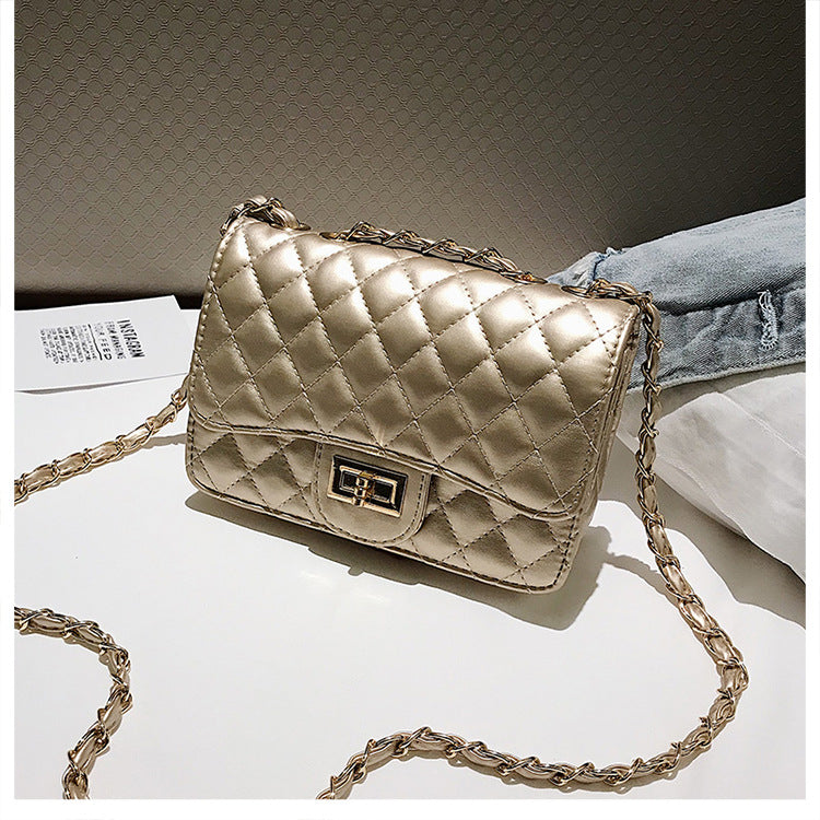 Women's Fashionable Korean Diamond Chain Classic Style Bags