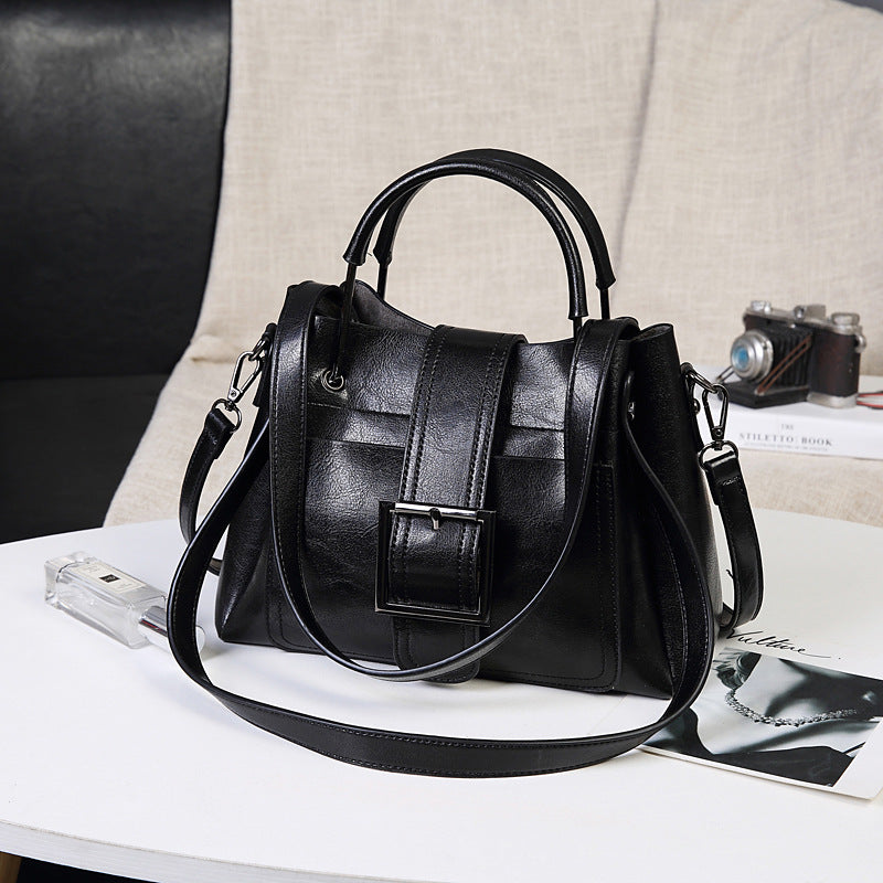 Women's Oil Wax Leather Large Capacity Soft Shoulder Bags