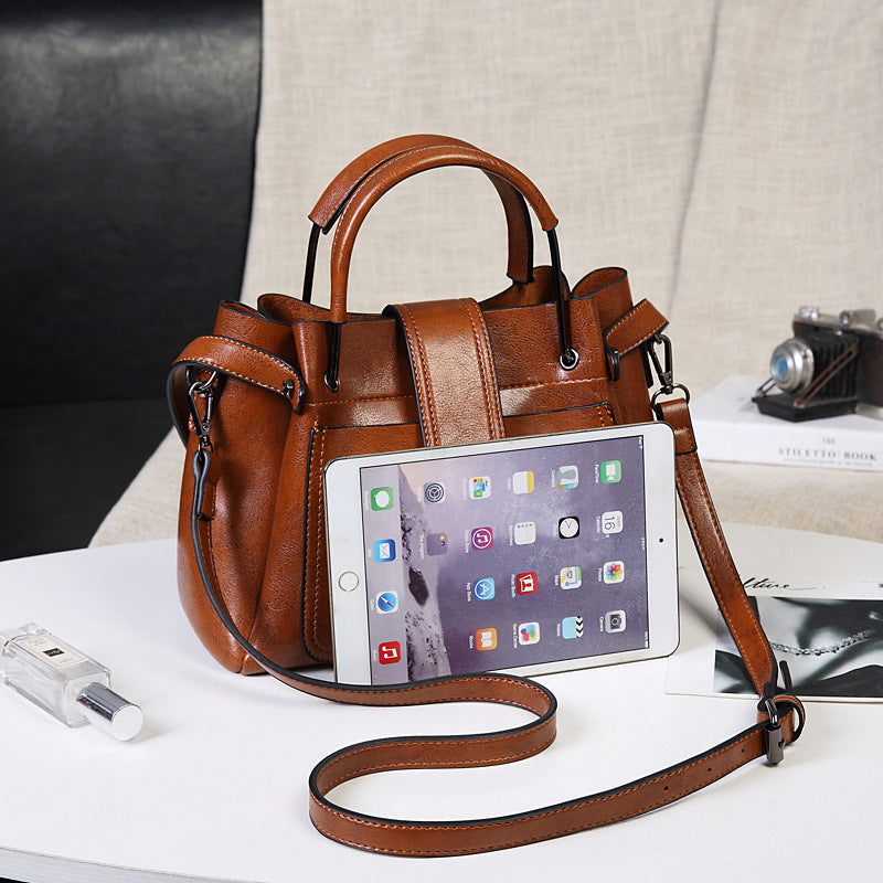 Women's Oil Wax Leather Large Capacity Soft Shoulder Bags