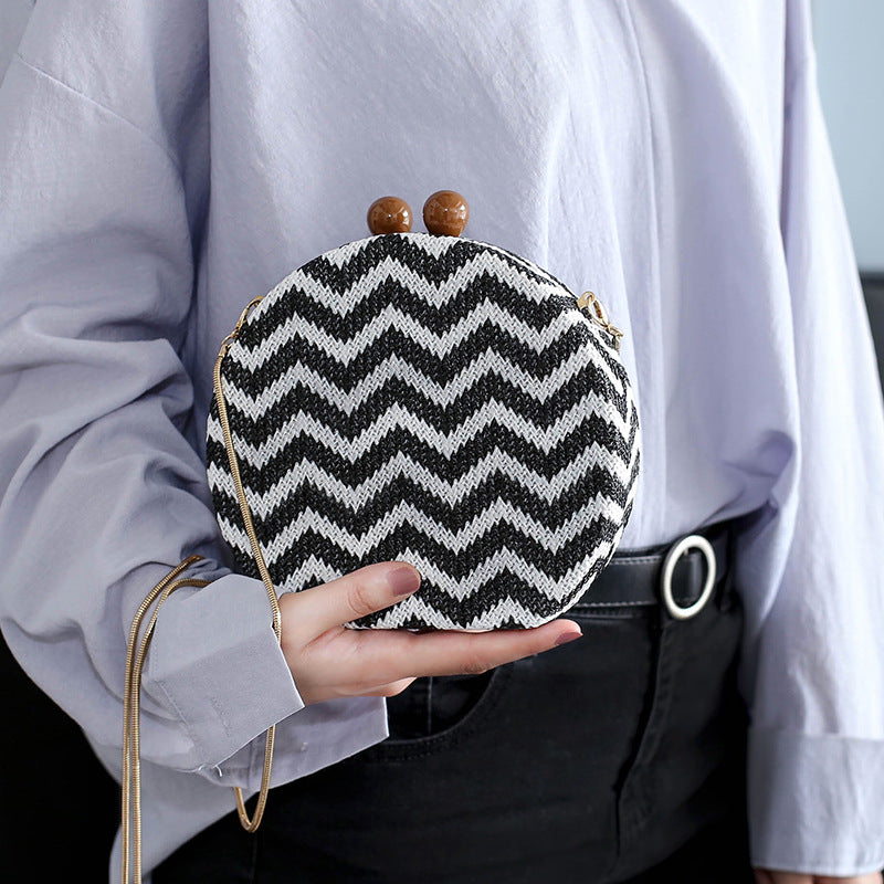 Women's Stylish Round Straw Chain Plaid Shoulder Bags