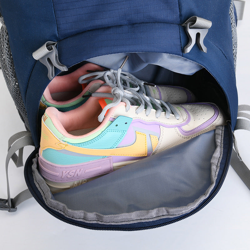 Can Be Folded In Half To Get Mountaineering Backpacks