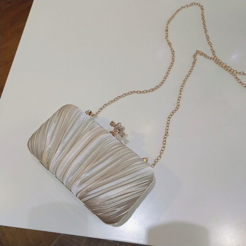 Clutch Pearl Hand Style Retro Chain Handbags