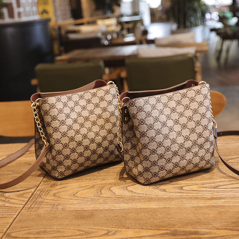 Women's Style Retro Printed Fashionable Stylish Large Women's Messenger Bag