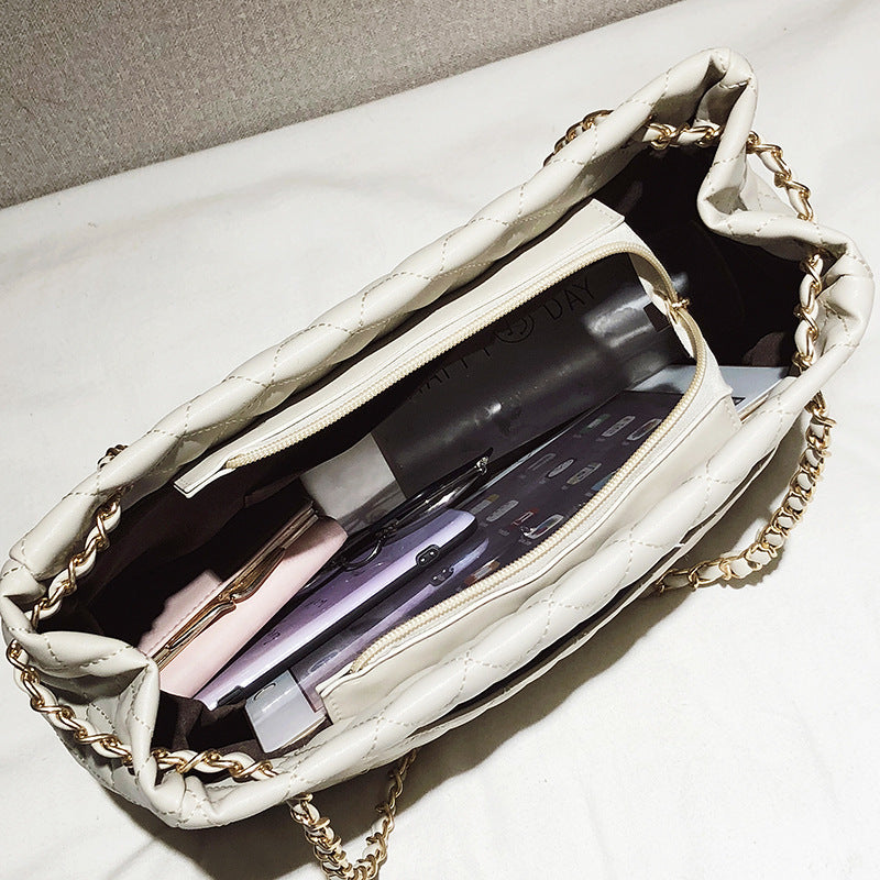 Women's Fashion Diamond Embroidery Thread Chain Large Crossbody Bags