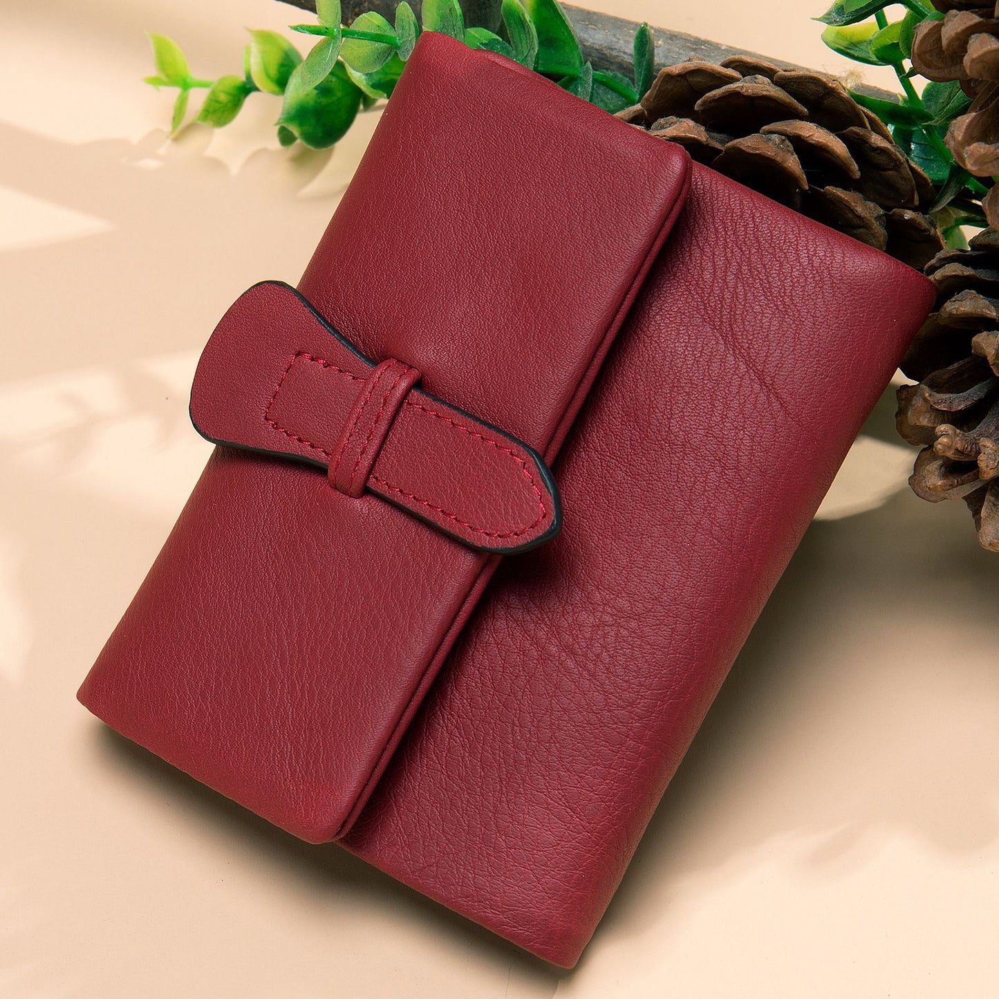 Women's Cowhide Leather Short First Layer Ladies Wallets