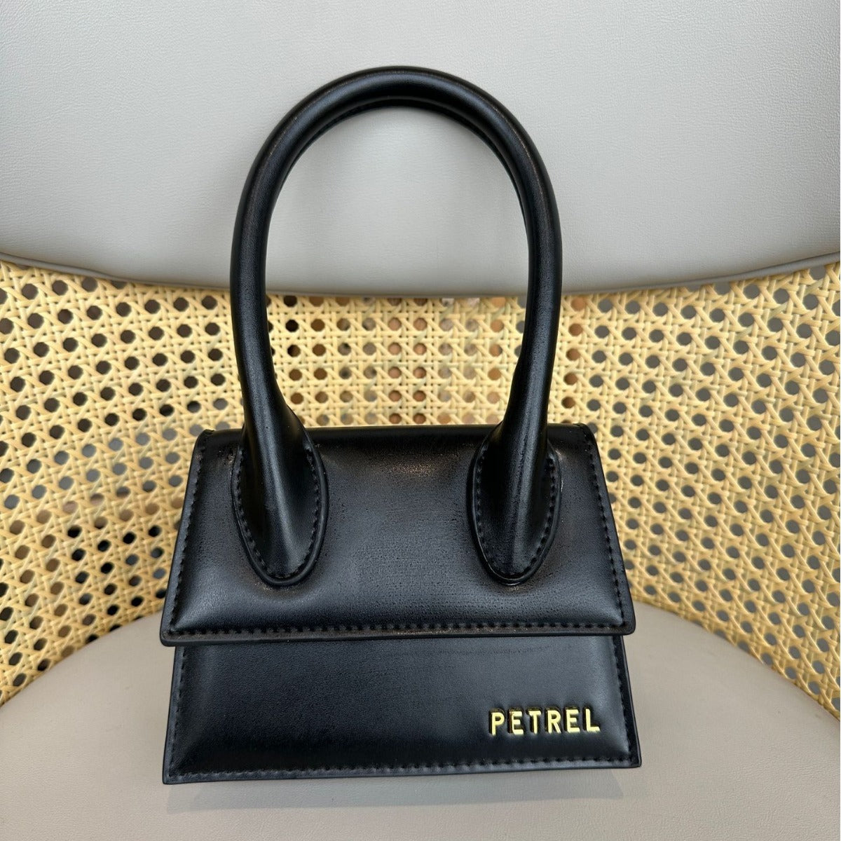 Women's Design Medium Magnetic Snap Super Popular Small Square Bags