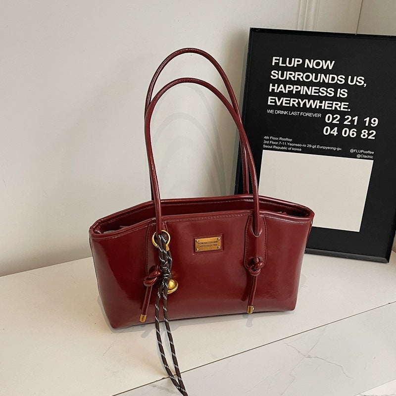 Women's French Retro Underarm Winter Fashion Versatile Large Capacity Shoulder Bags