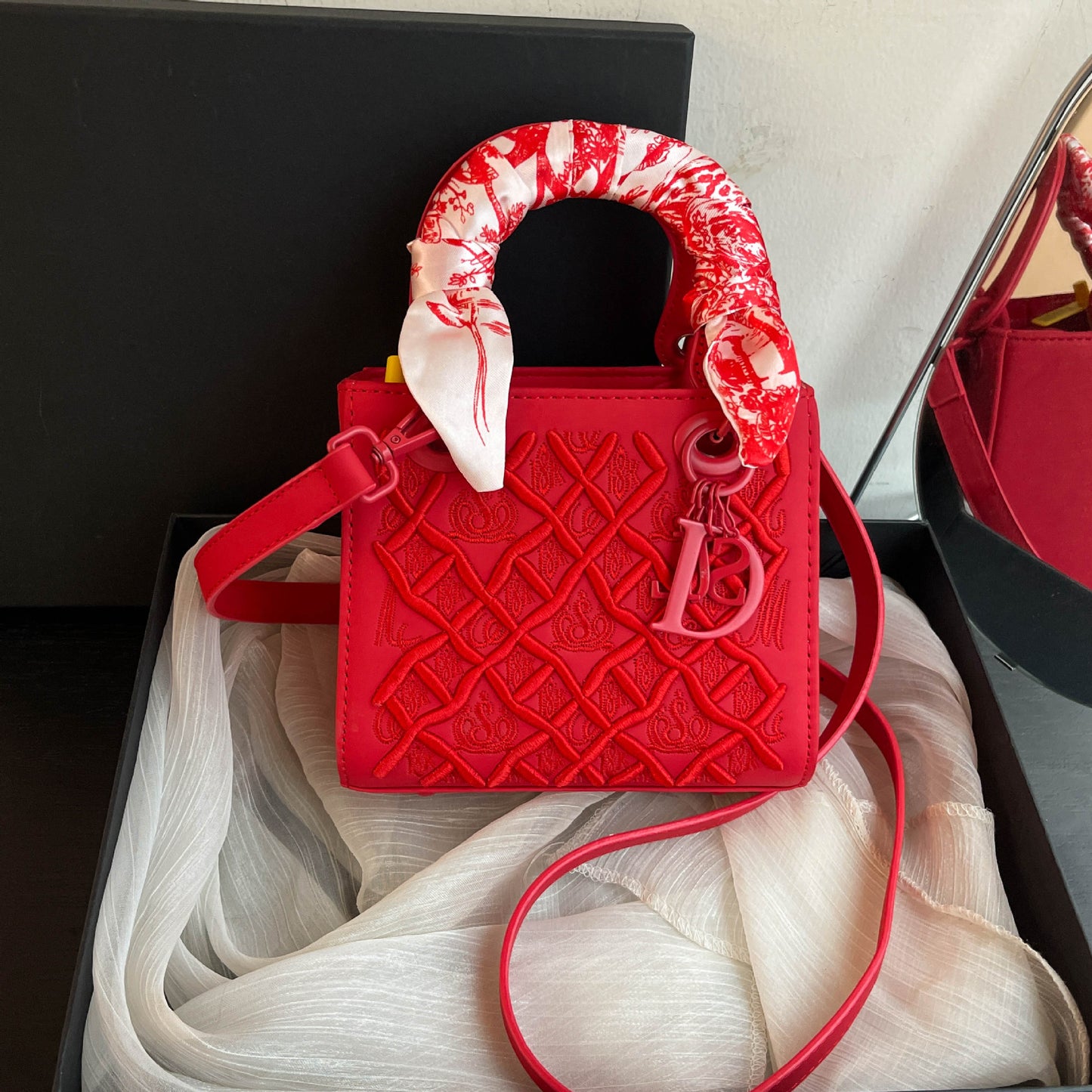 Women's High-grade Light Luxury Chinese Style Embroidery Small Square Bags