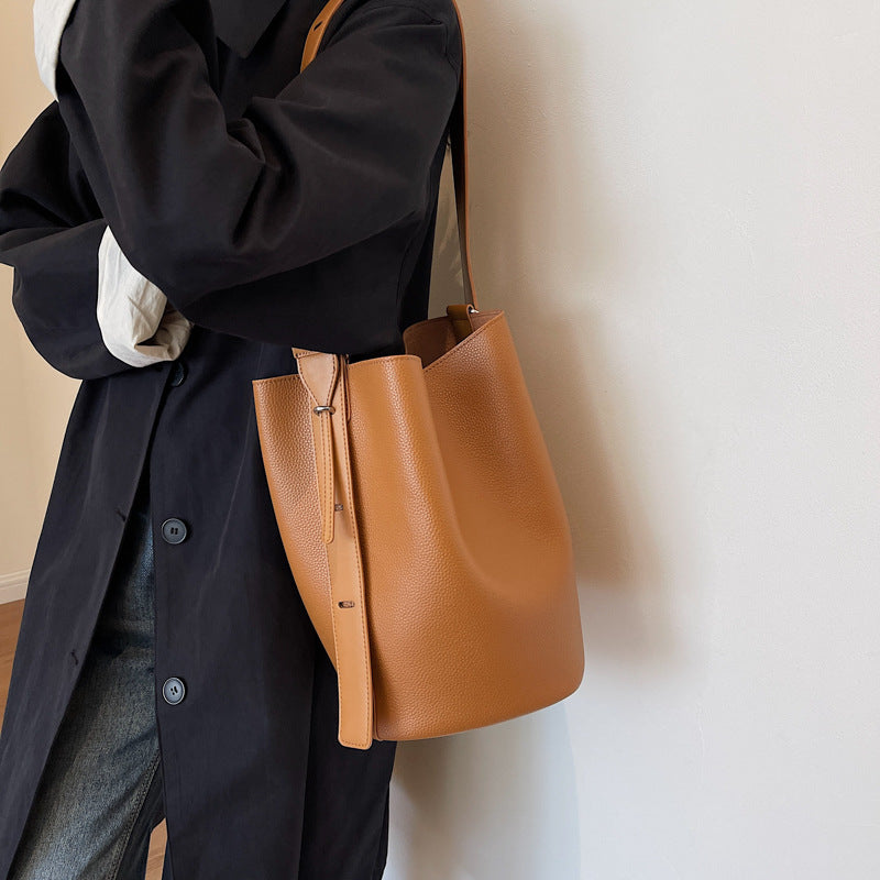 Women's Comfortable Large Capacity Retro High-grade Bucket Bags