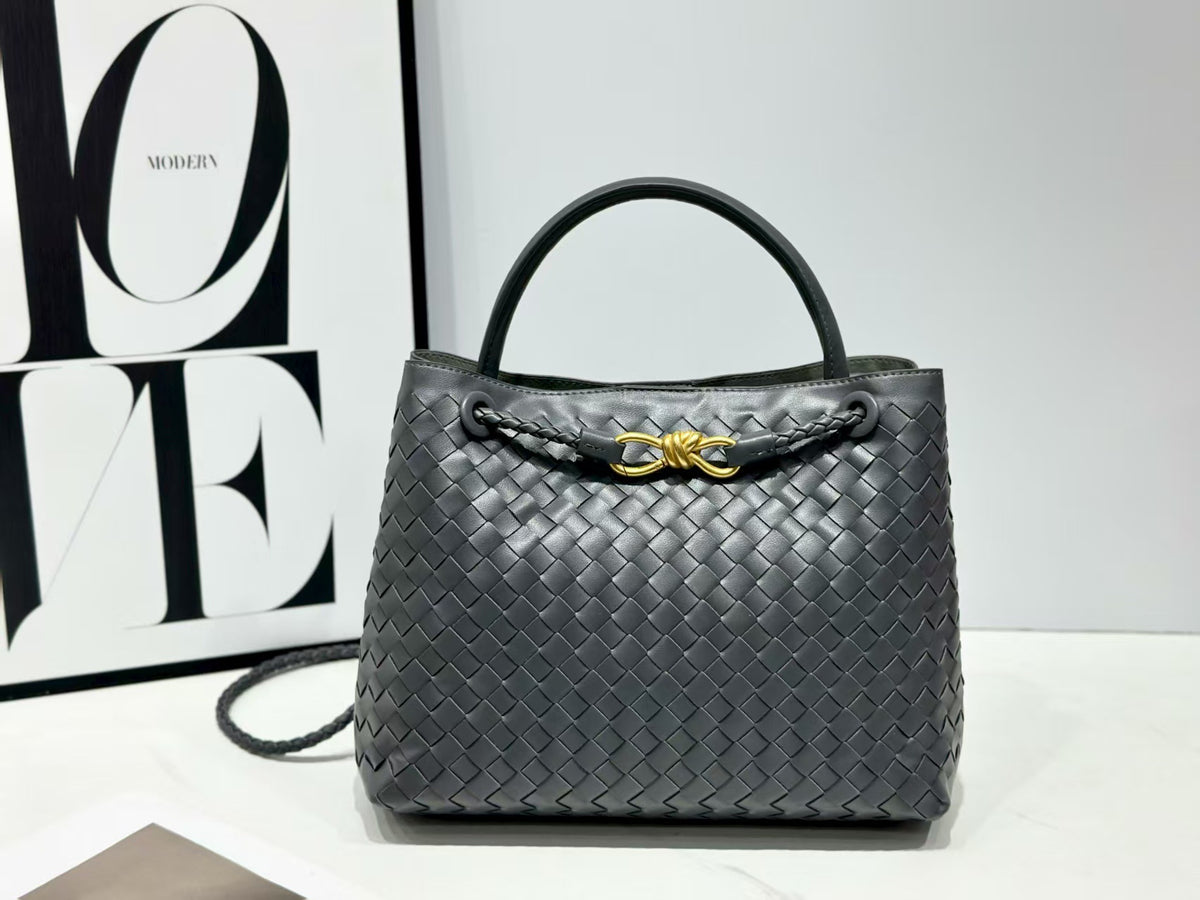 Women's Large Capacity Outing Simple Handmade Woven Women's Shoulder Bag