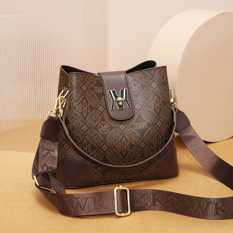 Attractive Innovative Large Capacity Retro Mother Bucket Bags