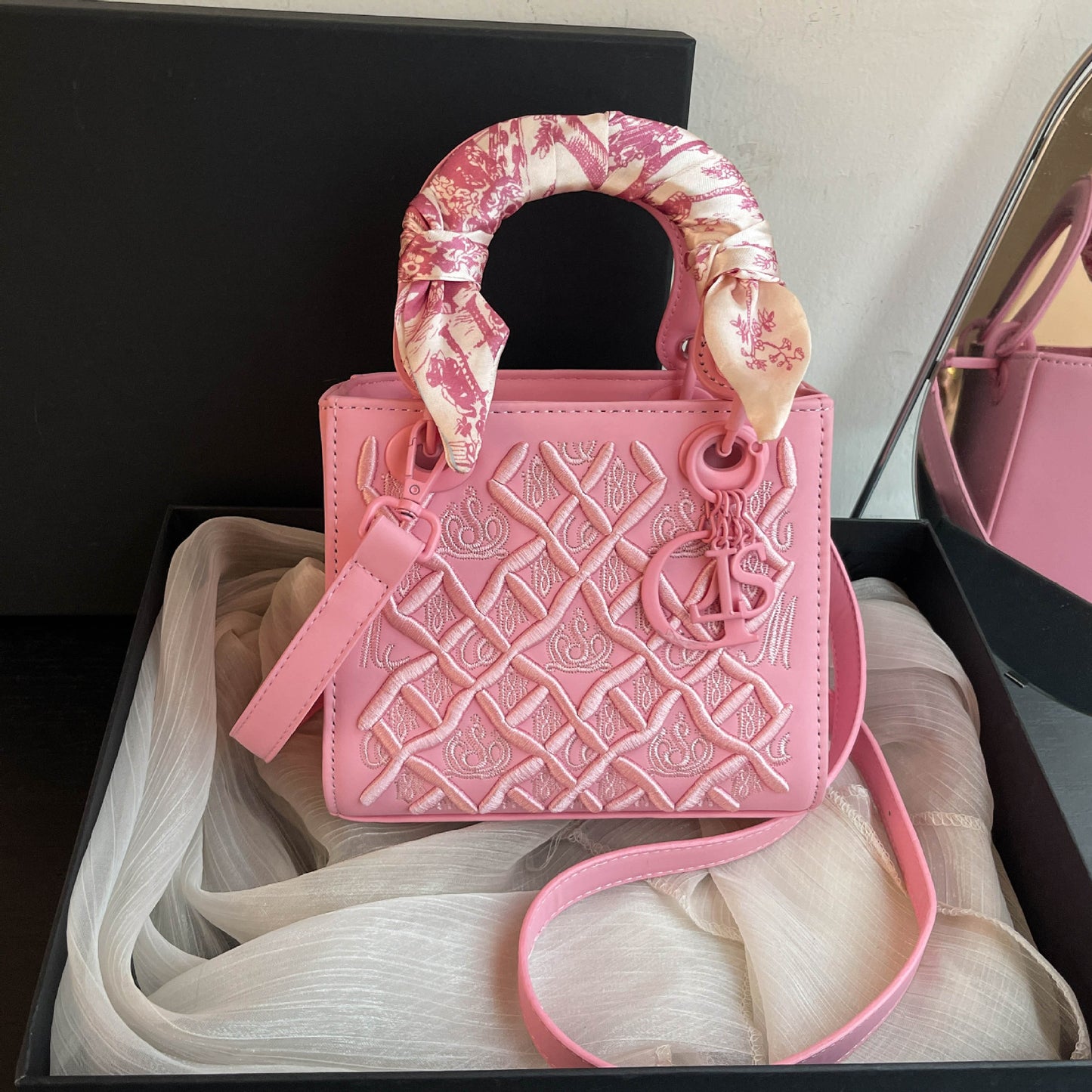 Women's High-grade Light Luxury Chinese Style Embroidery Small Square Bags