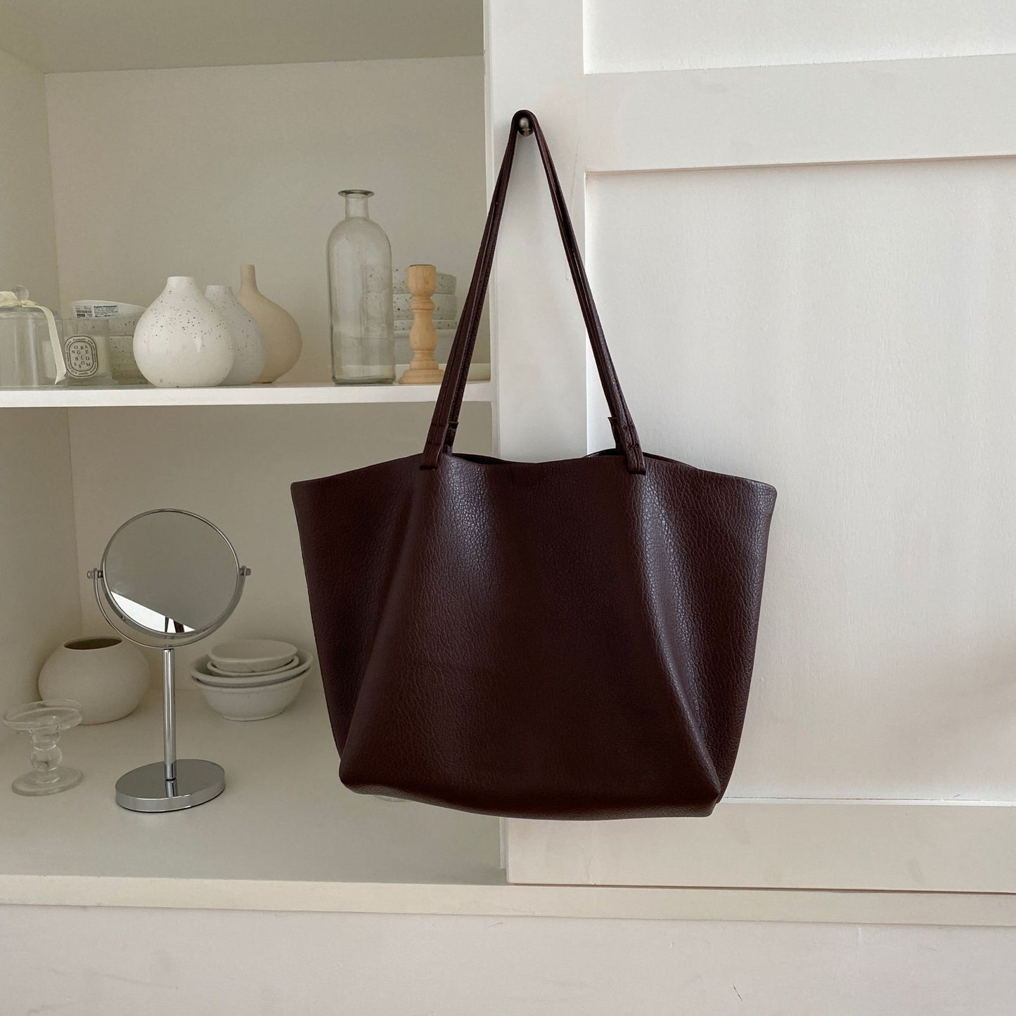 Women's Classic Simple Soft Leather High-grade Large Bags