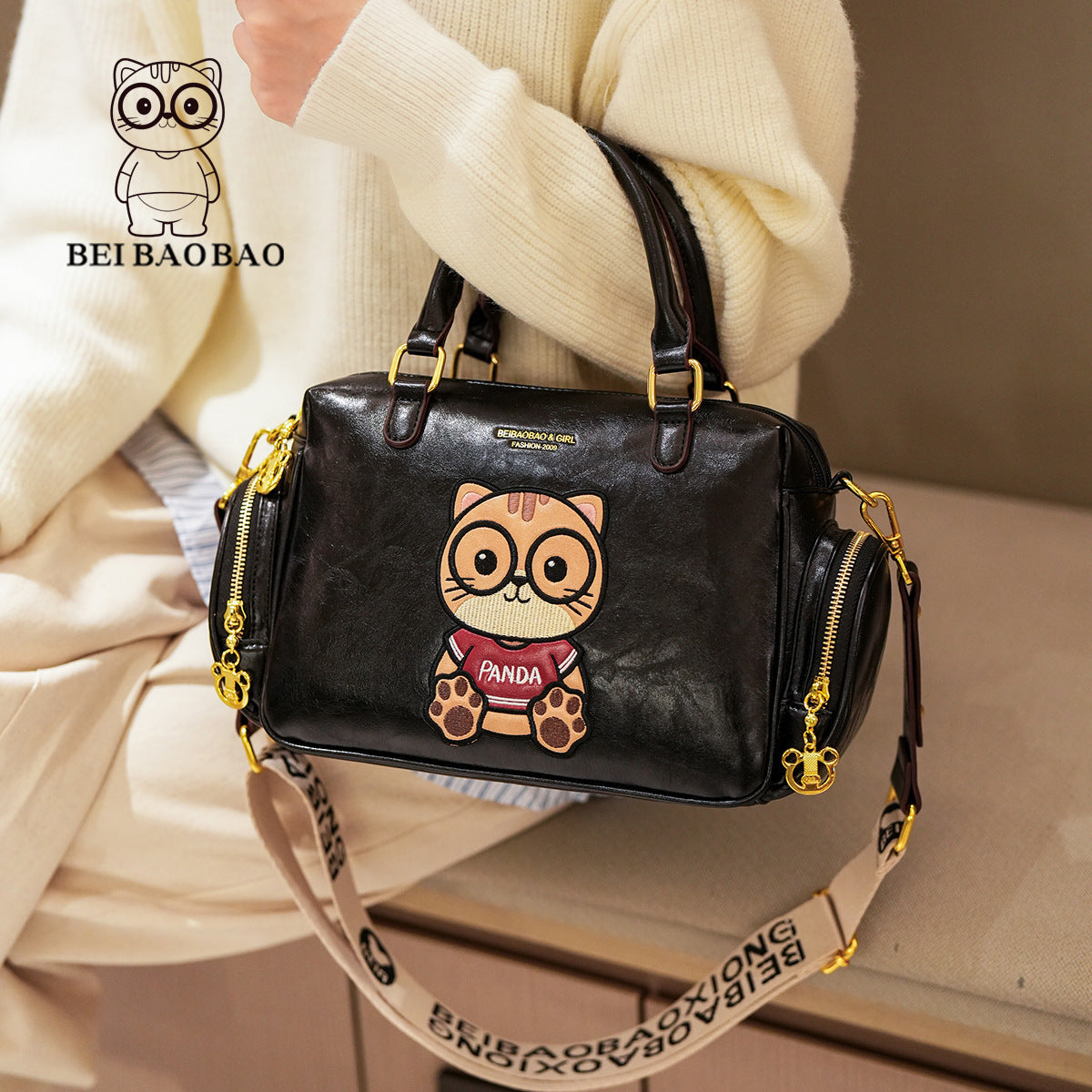 Women's Source Tide Large Capacity Cartoon Cute Pillow Women's Messenger Bag