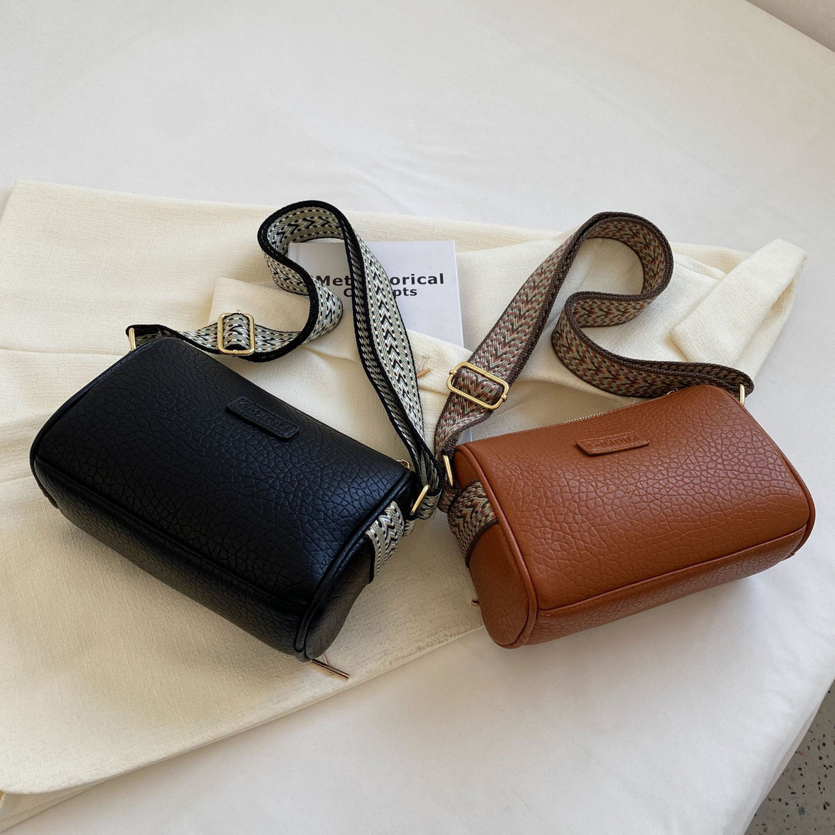 Women's Stylish Simple Niche Pillow Broadband Women's Shoulder Bag