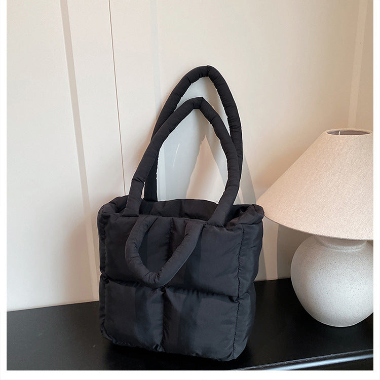 Women's Embroidery Thread Plaid Design Simple Winter Large Capacity Cotton Women's Shoulder Bag