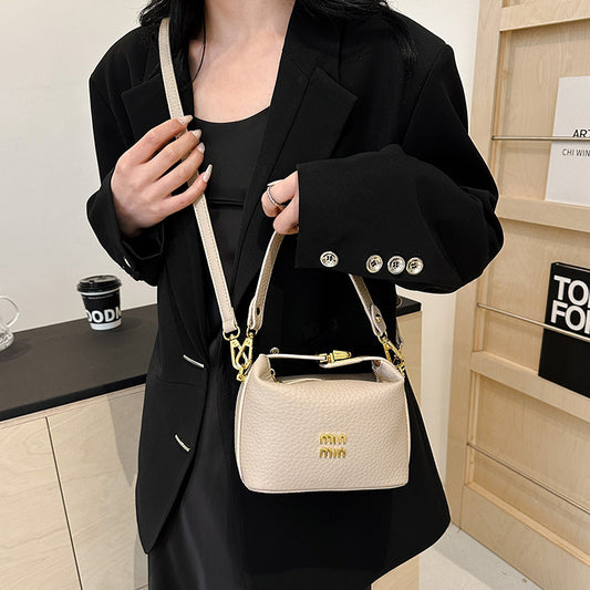 Women's Spring Summer Magnetic Niche Today Popular Shoulder Bags