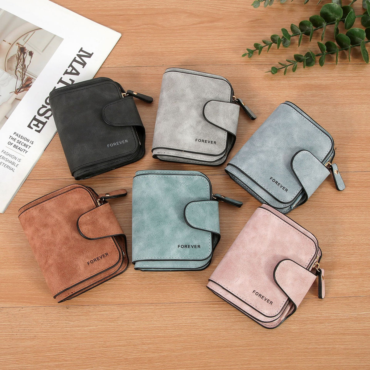Glamorous Women's Retro Frosted Leather Short Coin Purses