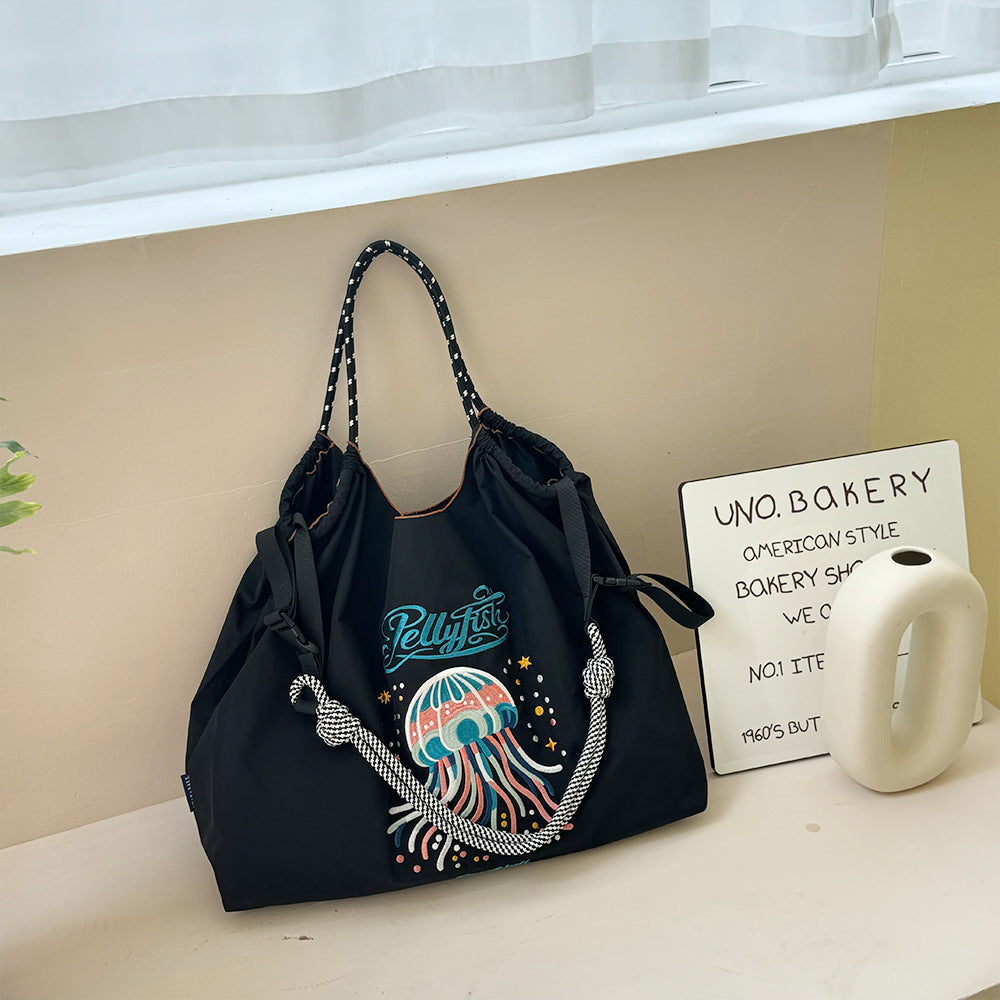 Women's Underarm Shopping Exquisite Embroidered Waterproof Nylon Women's Handbag