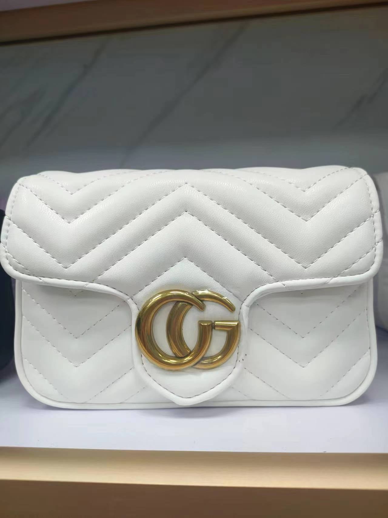 Women's Fashionable Heart Diamond Pattern Chain Shoulder Bags