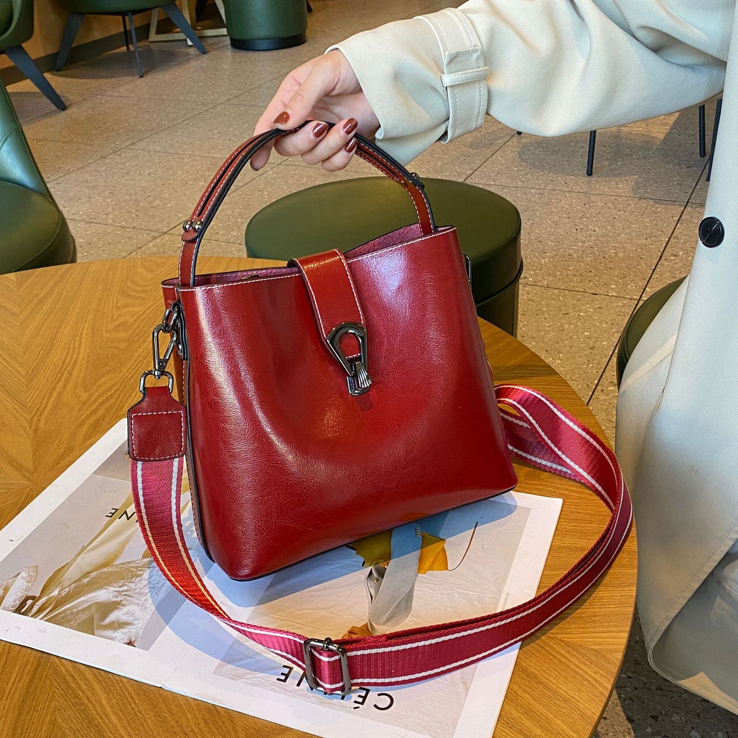 Oil Wax Leather Simple Large Capacity Crossbody Bags