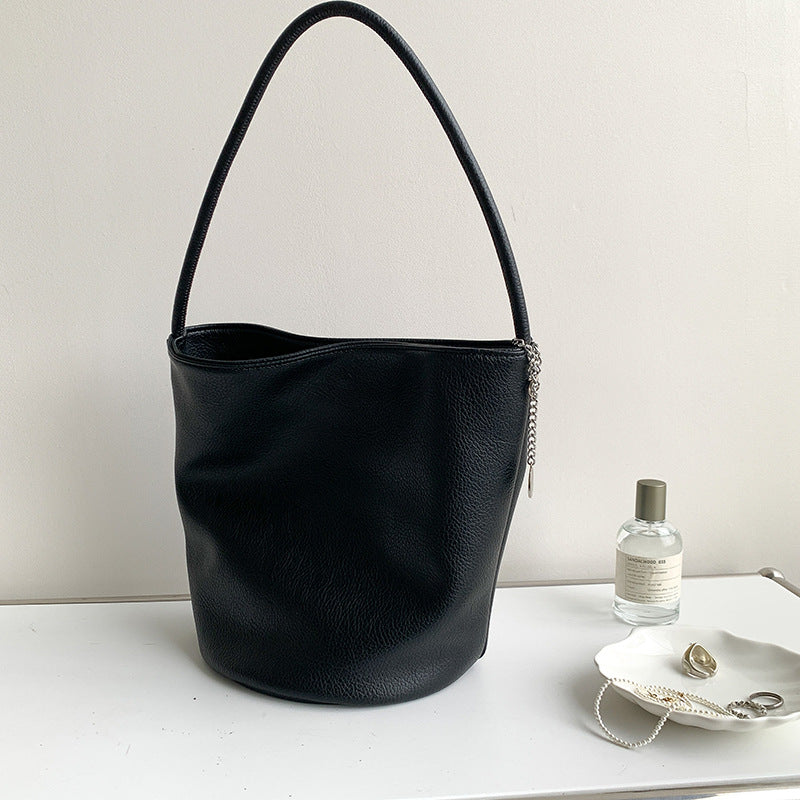 Soft Leather Solid Color Simple Idle Style Large Capacity Women's Shoulder Bag
